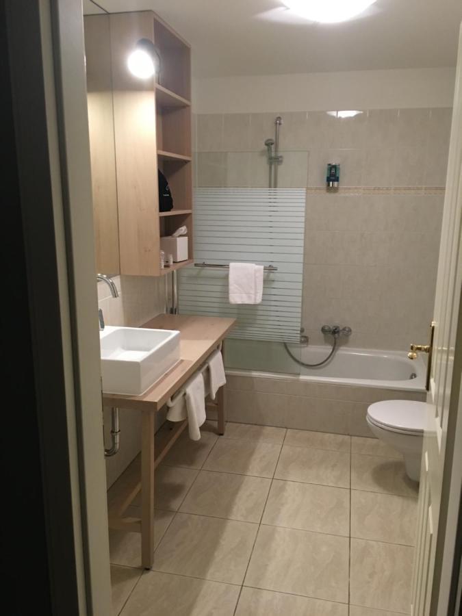 Ferienwohnung Am See Mit Terrasse 阿舍贝格 外观 照片