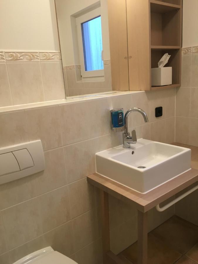 Ferienwohnung Am See Mit Terrasse 阿舍贝格 外观 照片